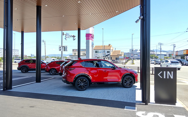 マツダオートザム空港東店